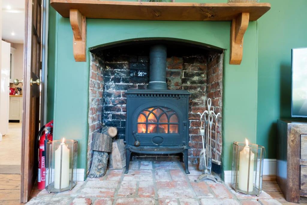 Firs Sleeps 15 Stunning Country House With Hot Tub Sudbourne Dış mekan fotoğraf